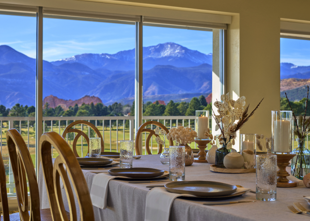 Dining at Garden of the Gods Resort & Club. Hotel in Colorado Springs