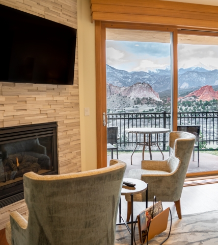 Mountain views and seating area in Junior Suite