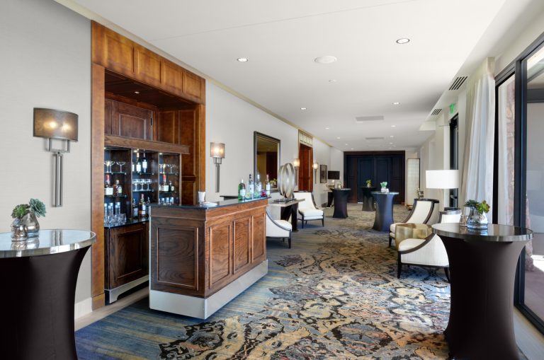 Corporate Event Venues: How to Choose a Setting That Delivers Outcomes, Not Just a Room