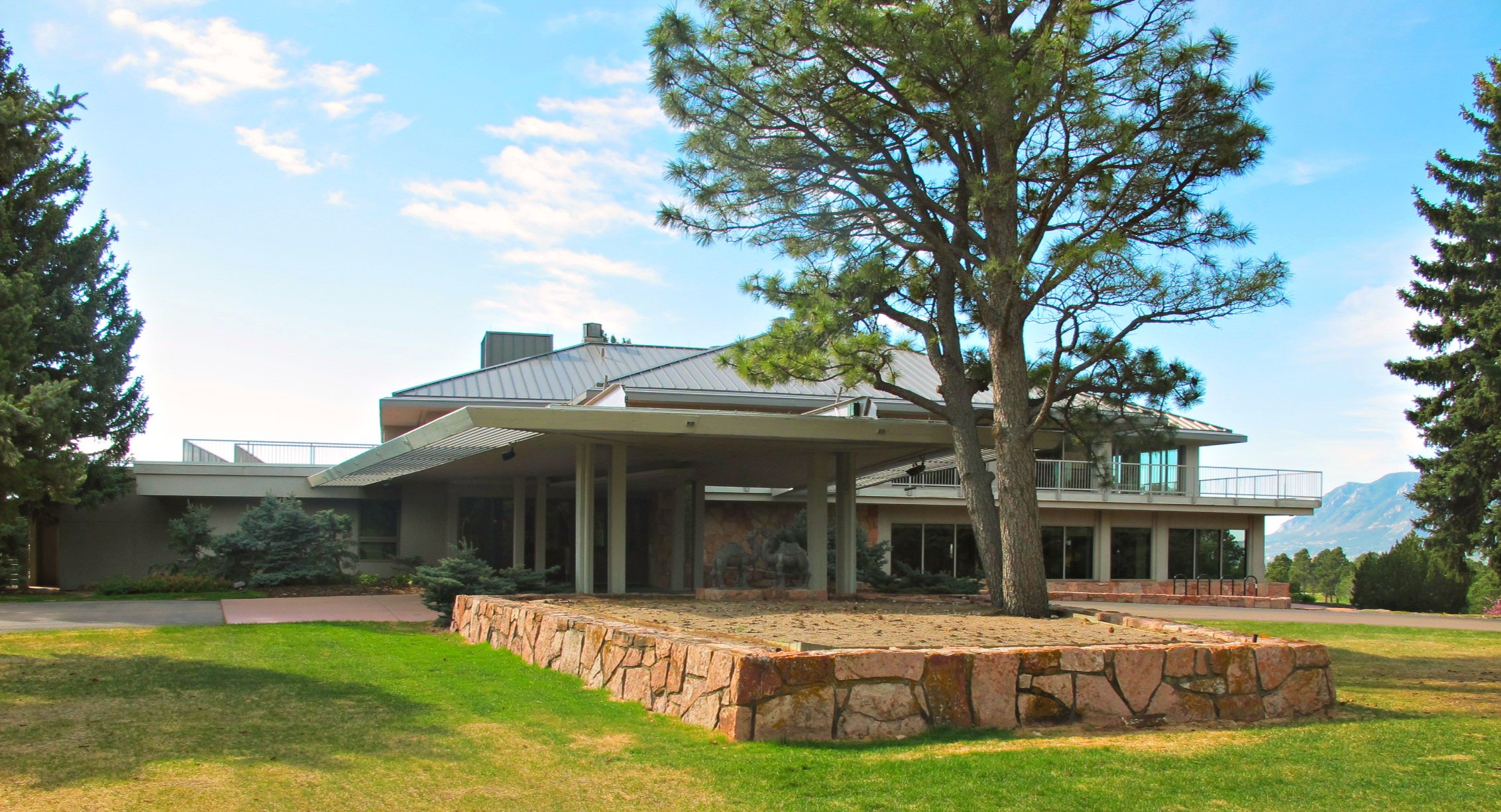 Resort golf clubhouses included in premium stay and play golf packages.